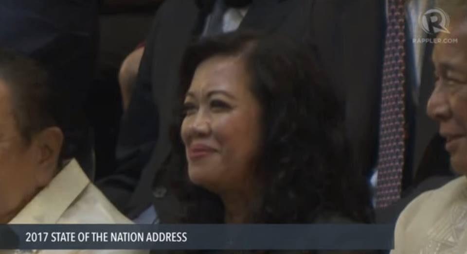 ISSUE ON TRO. Chief Justice Maria Lourdes Sereno smiles as President Rodrigo Duterte gently explains his issue on courts issuing temporary restraining orders on government projects.  