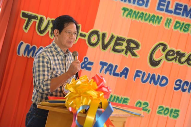 TURNOVER. Ping Lacson keynotes the turnover ceremony. Photo courtesy of the Malaya and Tala Fund  