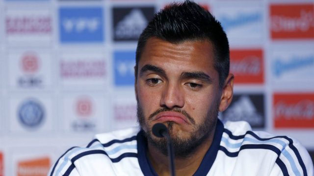 Sergio Romero signs with Manchester United