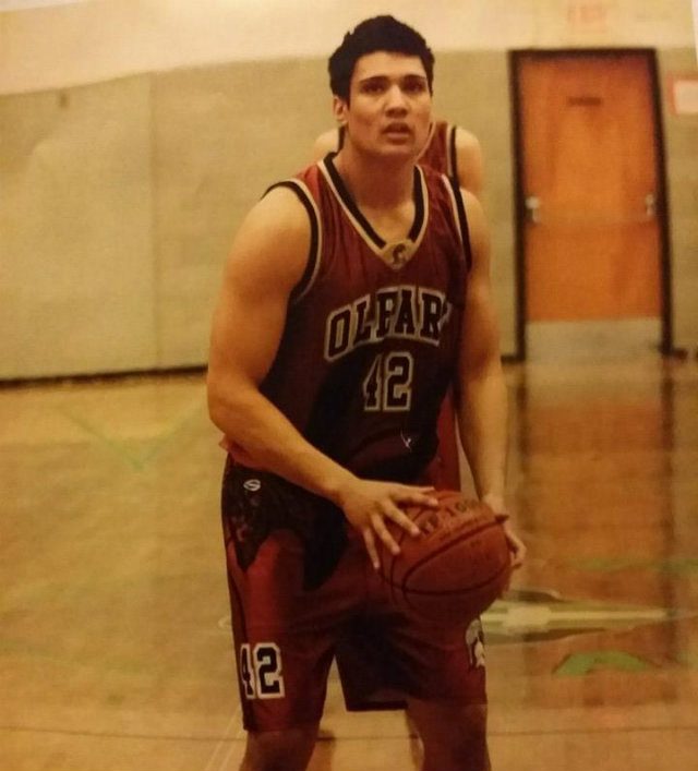 Surmacz-Ahumada's sets up for a free throw during his high school years. Photo from Surmacz-Ahumada's Facebook 