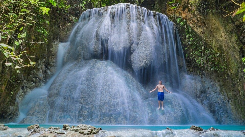 Famous falls in Samboan, Cebu, close for a month for rehab