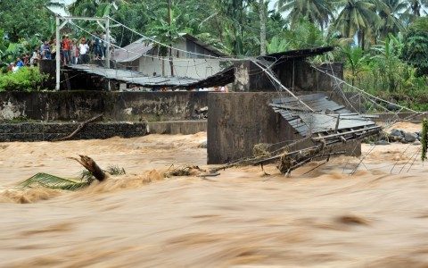 Banjir bandang terjang Padang Sidimpuan, empat orang tewas