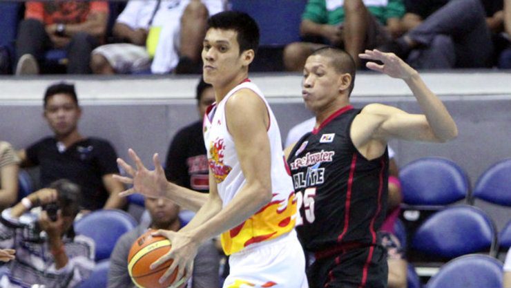 Rain or Shine rallies in the fourth to beat Blackwater