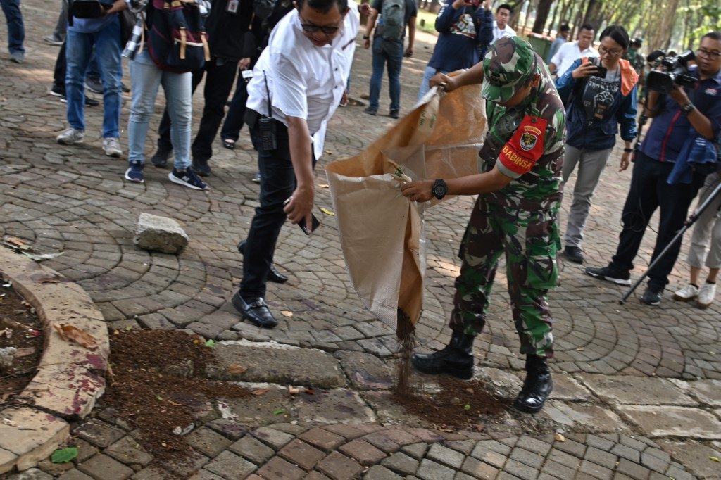 2 injured after smoke grenade explodes in Jakarta
