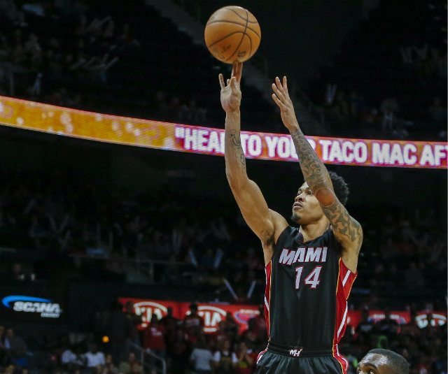 Miami Heat guard Green hospitalized with unknown ailment