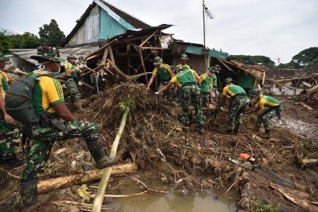 Pencarian 19 korban banjir Garut dihentikan