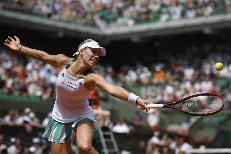 Kerber becomes first top seed to lose Roland Garros opener
