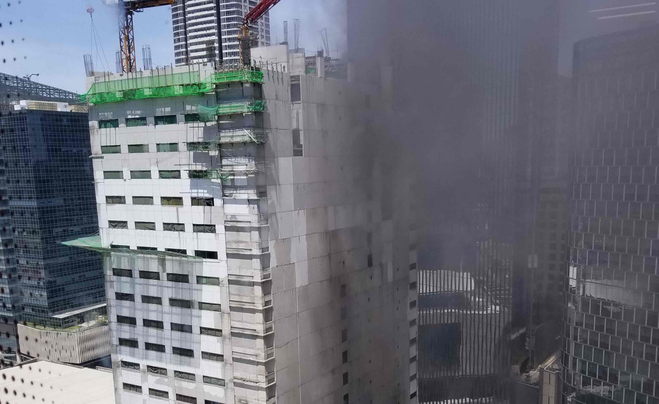 Fire hits building under construction in BGC