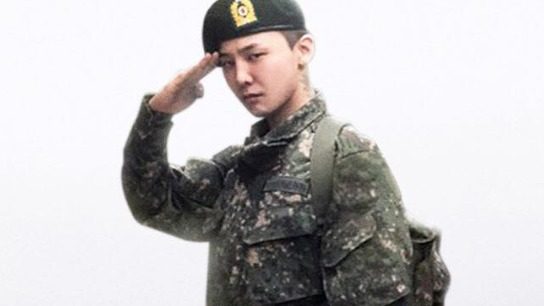BIGBANG member G-Dragon discharged from military service