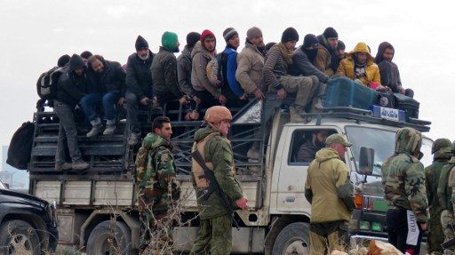 Thousands in desperate wait for evacuation from Aleppo