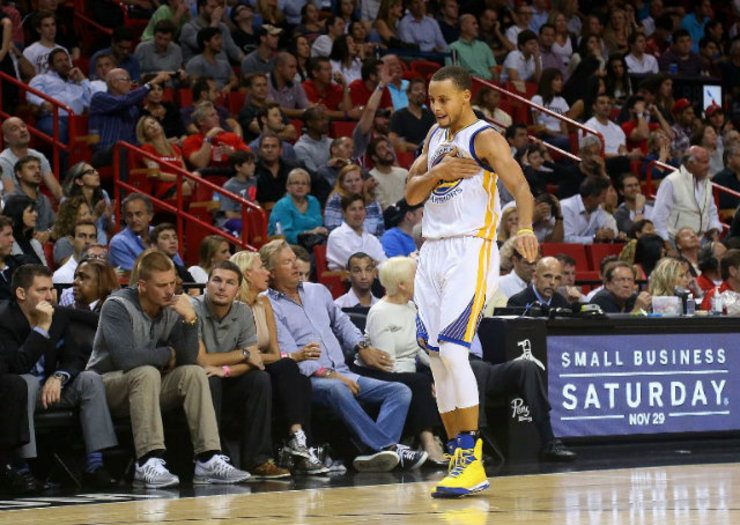 Stephen Curry scores 40 to power Golden State over Miami