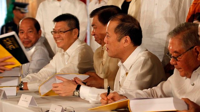 Aquino approves proposed P3 trillion 2016 budget