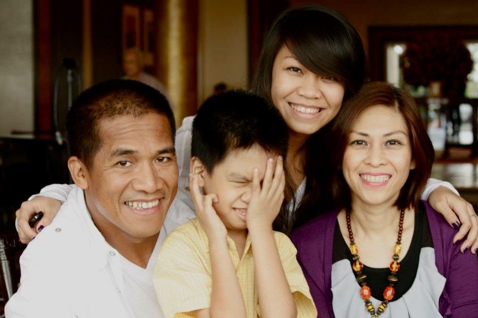 (R-L) Ferdie Cabiling, his wife Judy, daughter Elle and son John Phillip. Photo courtesy of the author 