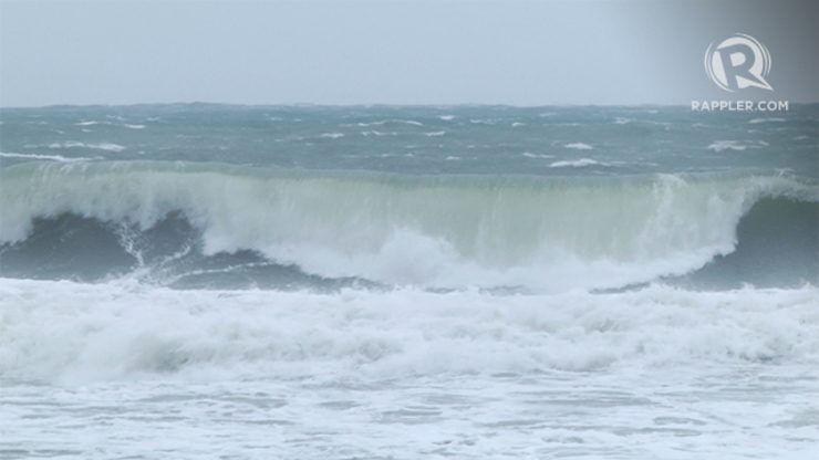 BIG WAVES. On the morning of Saturday, December 6, big waves are spotted in the northern coastline of Northern Samar, where Ruby is expected to pass