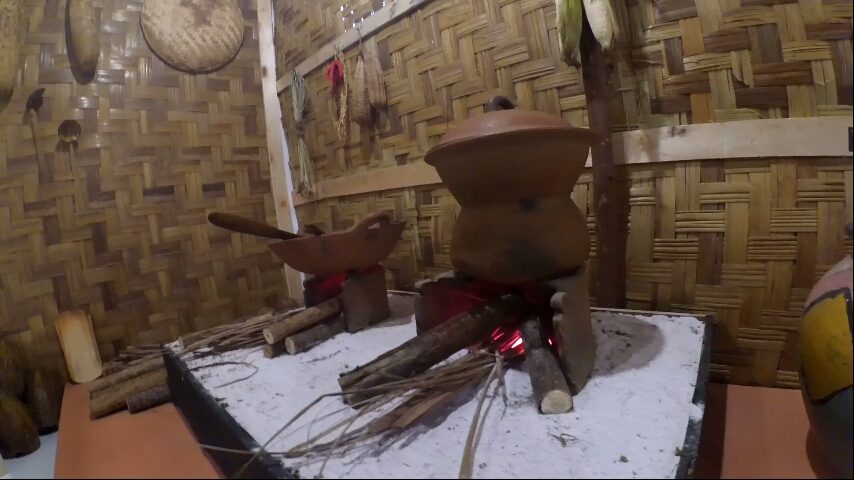 Salah satu alat memasak yang ada di Pameran bertema 'Aroma Rempah Dari Dapur Aceh' digelar di Museum Aceh, Banda Aceh, 12-18 Oktober 2017. Foto oleh Habil Razali/Rappler 