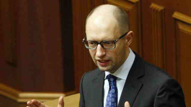 Ukraine fails to agree new pro-EU cabinet after PM quits