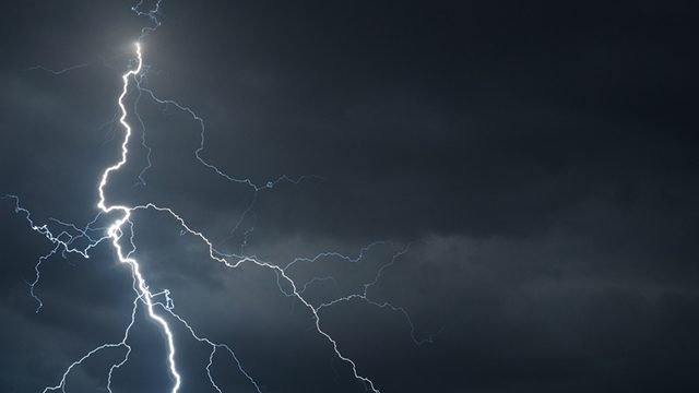 Lightning strike kills farmer, injures 3 in Negros Occidental town