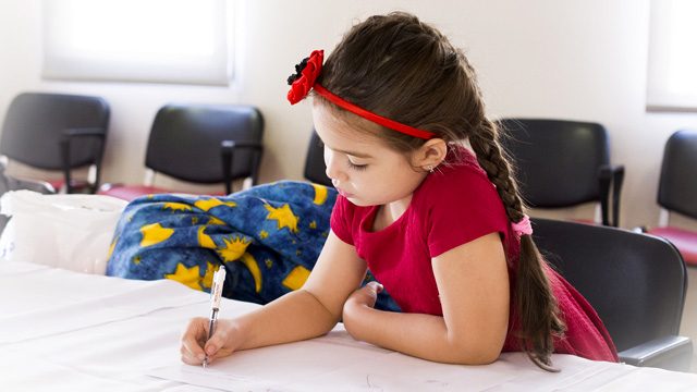 By age 6, girls less likely to believe they are ‘brilliant’