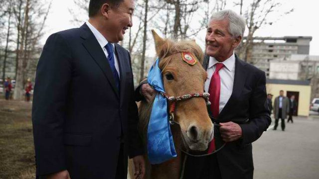 Hagel pushes US military ties with China’s neighbor Mongolia