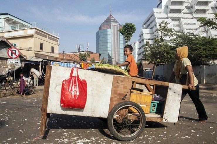 Indonesia inflation jumps to 8.36% after fuel price hike