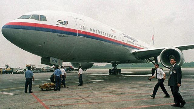 Malaysia Airlines does U-turn on suitcase ban