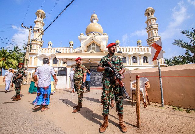 Sri Lanka detain nearly 100 in anti-Islamist swoops