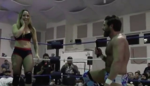 WATCH: Pro wrestler proposes to opponent girlfriend during match