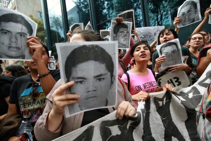 Parents of 43 Mexican students reject massacre claims