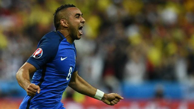 Payet stunner rescues France in Euro 2016 opener