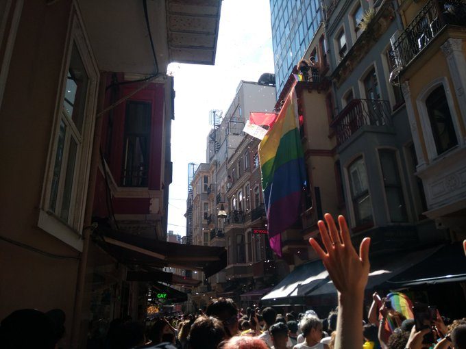 Police tear gas gay pride paraders in Istanbul
