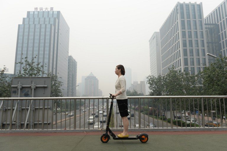 China tightens smog data controls amid public anger