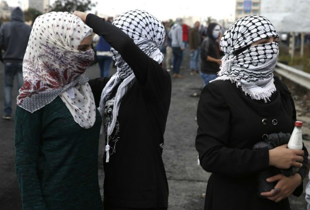 Palestinian stone throwers wounded by ‘undercover Israelis’