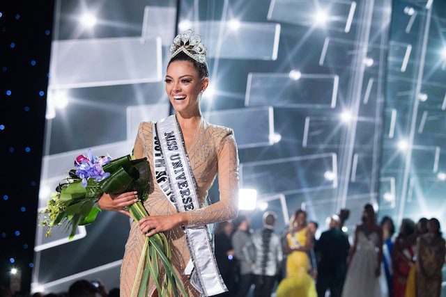 Demi-Leigh Nel-Peters dari Afrika Selatan, pemenang ‘Miss Universe 2017’