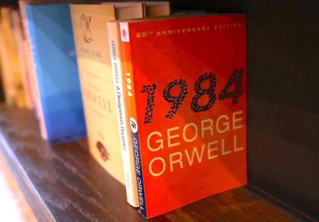 1984 george orwell pdf indonesia