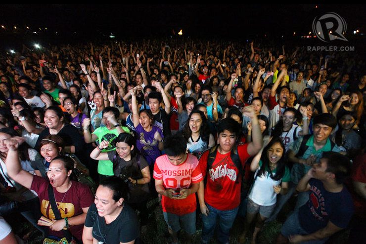 The crowd at the UP bonfire. Photo by Josh Albelda
