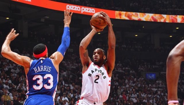 Kawhi fires playoff career-high as Raptors thwart Sixers in Game 1