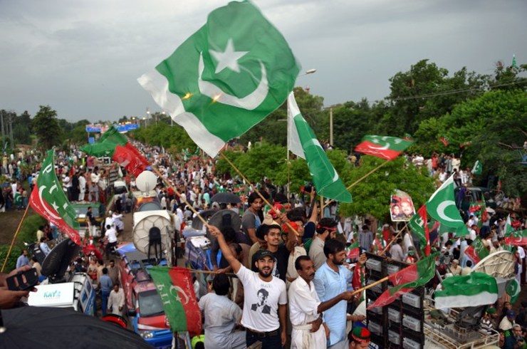 Pakistan anti-government protestors press demands