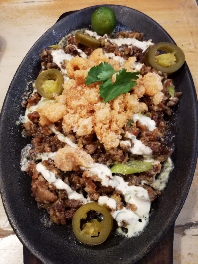 CAN'T TAKE THE HEAT? If you can, Bodega's Jalapeno Sisig will gladly satisfy that spicy pork craving for you. Photo by Steph Arnaldo/Rappler 