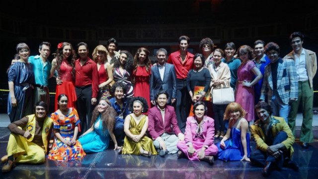 IMG_8537: FILIPINO PRIDE. The cast of Saturday Night Fever: The Musical with Philippine Ambassador to Malaysia, J Eduardo Malaya (Middle, Second Row), Minister and Counsellor Ma. Antonina Mendoza-Oblena (8th from R, Second Row), and Third Secretary and Vice Consul Alvin Malasig (5th from R, Second Row). Photo by Carol Ramoran. 