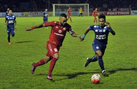 Semen Padang tekuk Arema lewat gol penalti
