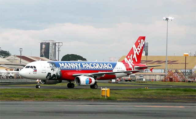 AirAsia surprises Pacquiao plane passengers with treats