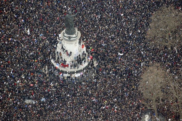 MASSIVE CROWD. Aerial view taken on January 11, 2015 shows people attending the Unity rally 'Marche Republicaine' at the Place de la Republique (Republic Square) in Paris in tribute to the 17 victims of a three-day killing spree by homegrown Islamists. Kenzo Tribouillard/AFP