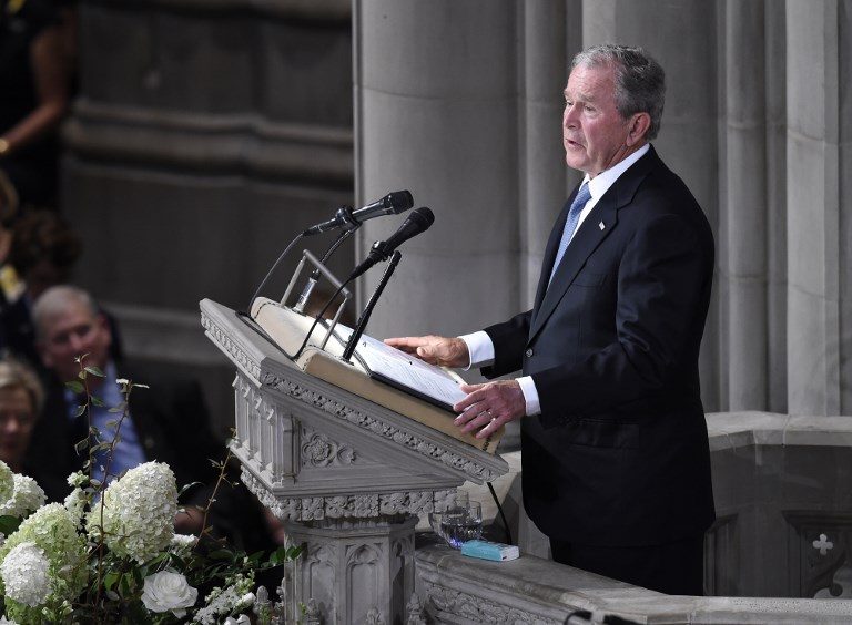 Bush, Obama pay tribute to McCain at Washington funeral