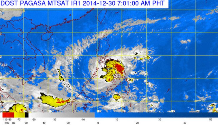 #SeniangPH a tropical storm again, nears Cebu