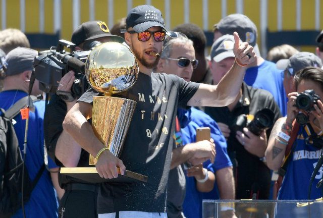 Steph Curry to sign 5-year, $201 million contract with Warriors