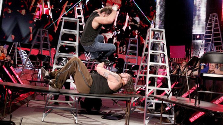 Hits and Misses: WWE Tables, Ladders, and Chairs 2014