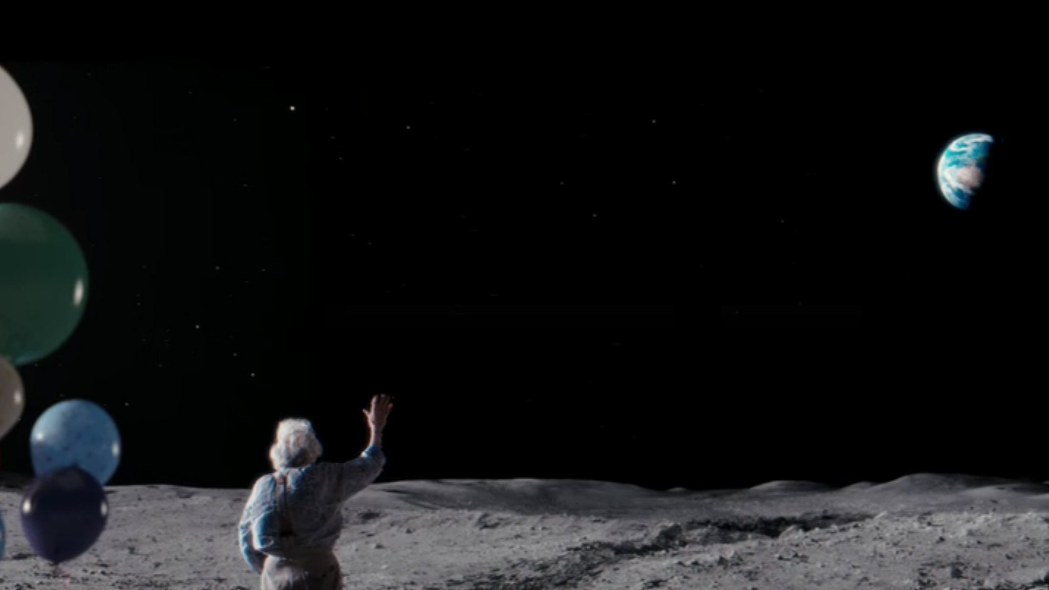 Webhits: A Christmas surprise on the moon