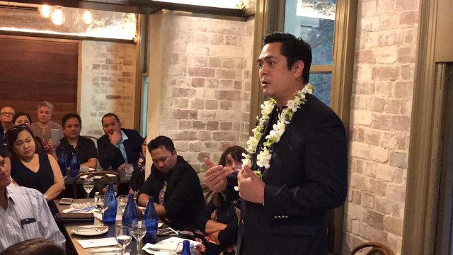 IN AUSTRALIA. PCOO Secretary Martin Andanar attends an event with Filipinos based in Australia in Melbourne. Photo from Martin Andanar Facebook 