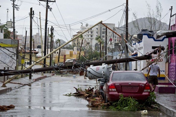 Hurricane Odile leaves trail of destruction in Mexico