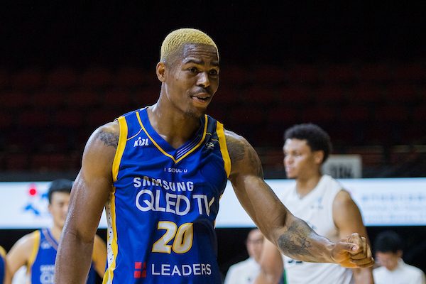 Mbala no problem with Ayo’s UST transfer: ‘That’s his own career’